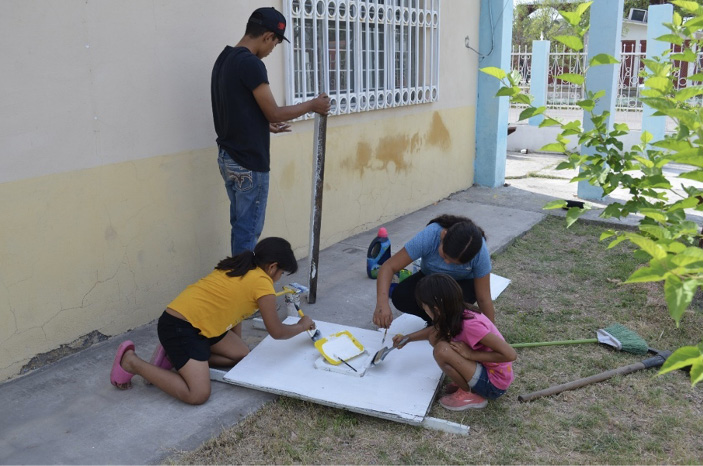 Imagen que contiene niño, pasto, pequeño, joven

El contenido generado por IA puede ser incorrecto.